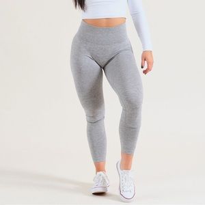 PARAGON NATIVE SEAMLESS LEGGINGS - M